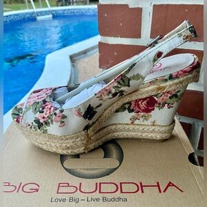 FLORAL FABRIC WEDGE PLATFORM ESPADRILLE   SUMMER SANDALS — NEW IN BOX — SIZE 7.5